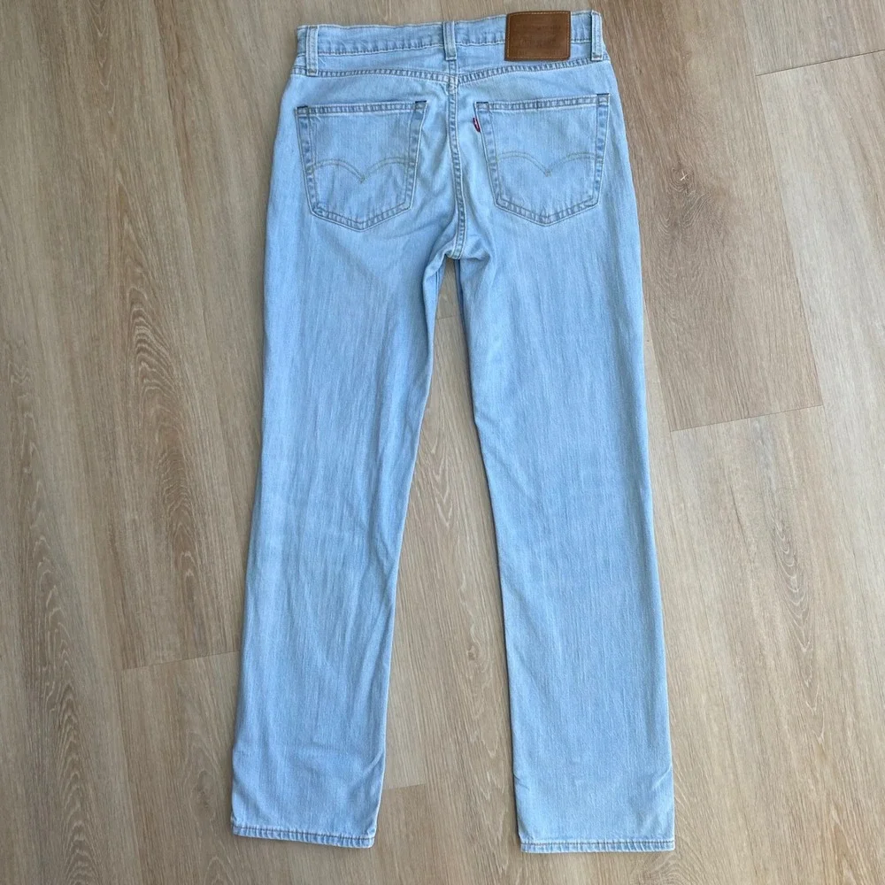 Levis Premium 511 Slim Fit Jeans Mens 30x30 Light Wash Blue Denim 04511-5038